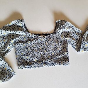 American Eagle long sleeved crop top